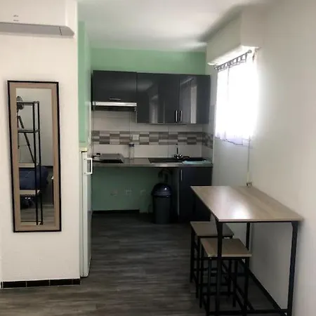 Cosy Rénové Climatisé Alès